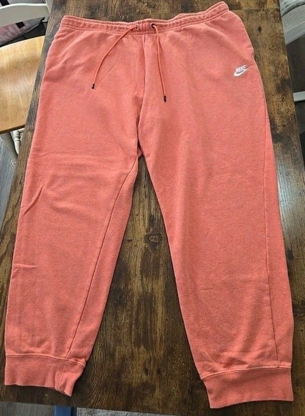 NWT's Nike Sportswear Club Fleece Joggers Sweatpants Salmon Women's Size XXL